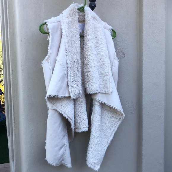 Xhilaration Jackets & Blazers - Faux suede vest